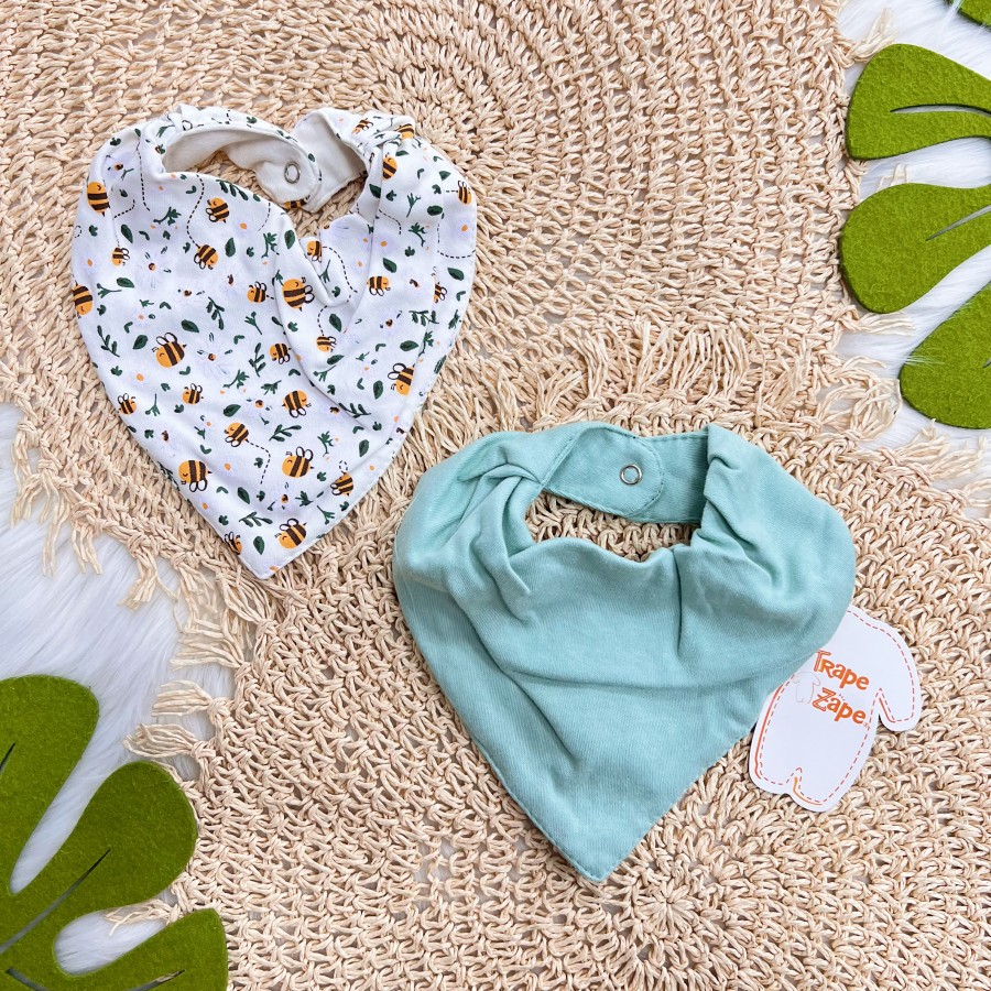  Kit 2 Babadores Bandanas - Abelhinhas - Off White e Verde